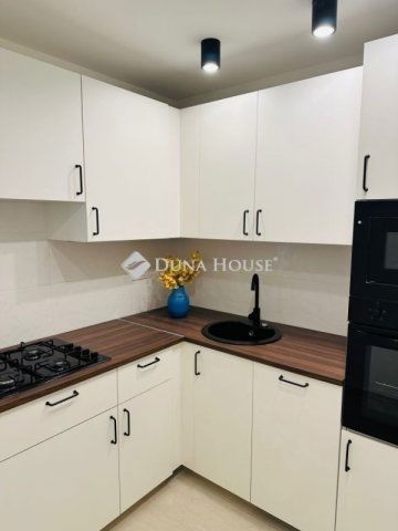 Eladó panellakás, Budapesten, IV. kerületben 74.9 M Ft, 2 szobás