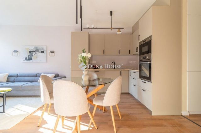 Eladó téglalakás, Budapesten, II. kerületben 134.8 M Ft