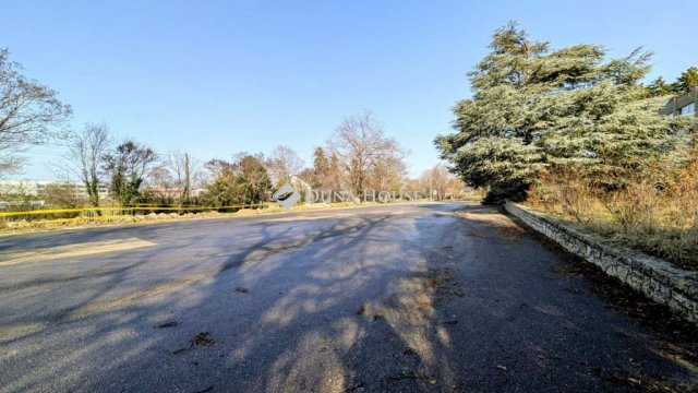 Eladó iroda, Siófokon 360 M Ft / költözzbe.hu