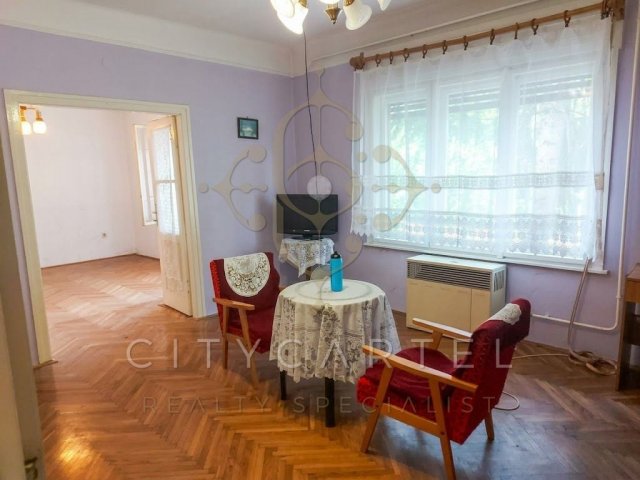 Eladó családi ház, Solton 32 M Ft, 3 szobás