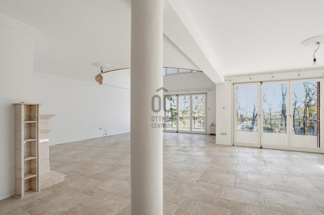 Eladó családi ház, Leányfaluban 199 M Ft, 8 szobás