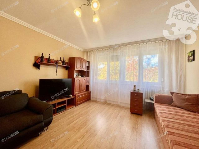 Eladó panellakás, Kecskeméten 34.1 M Ft, 1 szobás