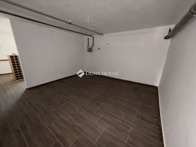 Eladó családi ház, Kalocsán 85 M Ft, 5 szobás