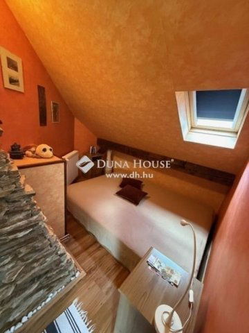 Eladó téglalakás, Budapesten, XII. kerületben 165 M Ft, 4 szobás