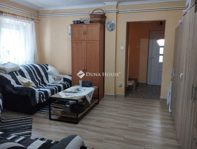 Eladó családi ház, Polgárdin 89.5 M Ft, 5 szobás