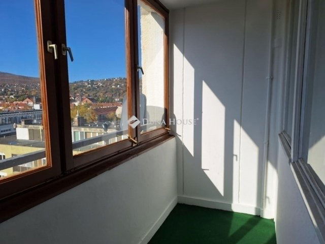 Eladó téglalakás, Pécsett 49.9 M Ft, 2 szobás