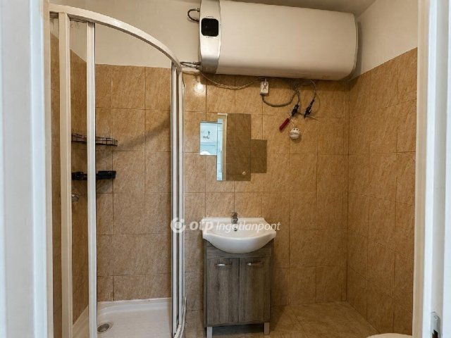 Eladó téglalakás, Budapesten, IV. kerületben 37 M Ft, 1 szobás