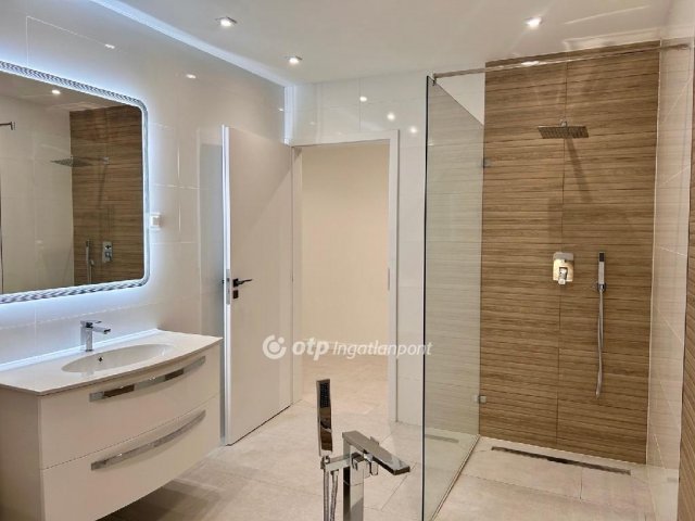 Eladó ikerház, Törökbálinton 173.5 M Ft, 4 szobás