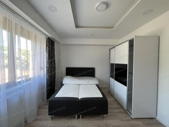 Kiadó téglalakás, albérlet, Tatabányán 230 E Ft / hó