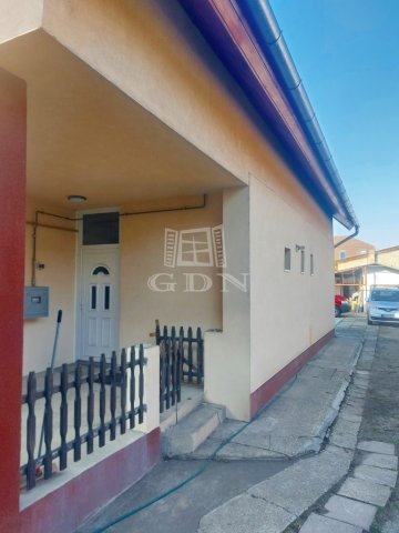 Eladó téglalakás, Budapesten, IV. kerületben 95 M Ft, 2 szobás