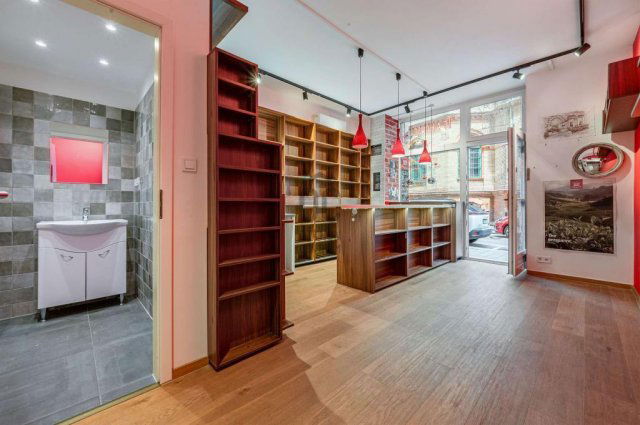 Eladó üzlethelyiség, Budapesten, V. kerületben 58 M Ft