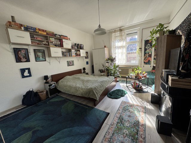 Eladó téglalakás, Budapesten, VII. kerületben, István utcában