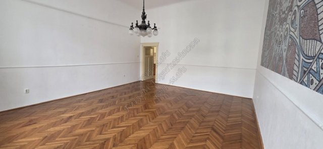 Kiadó téglalakás, albérlet, Hódmezővásárhelyen 150 E Ft / hó