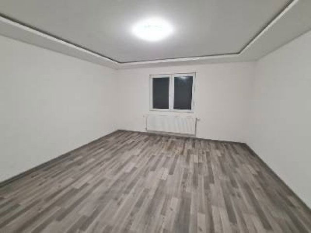 Eladó családi ház, Érpatakon 21.5 M Ft, 2 szobás