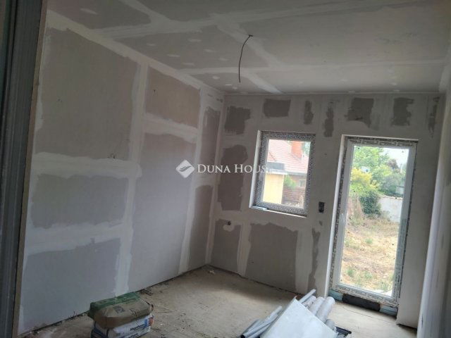 Eladó családi ház, Pilisvörösváron 122 M Ft, 5 szobás