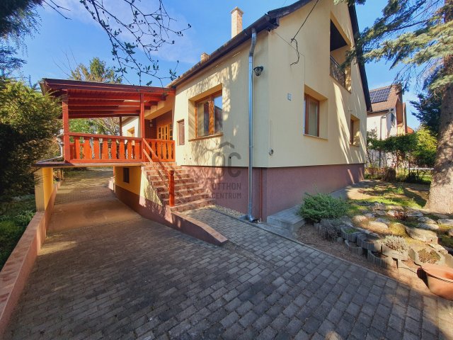 Eladó családi ház, Törökbálinton 149.9 M Ft, 4 szobás