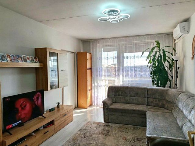 Eladó panellakás, Nyíregyházán 46 M Ft, 3 szobás