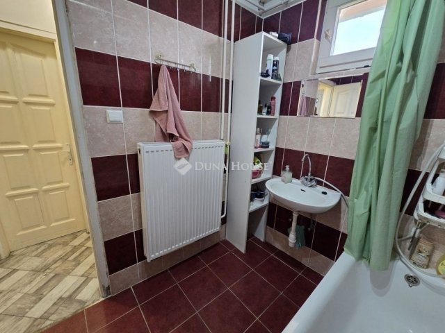 Eladó családi ház, Görcsönyben 79.9 M Ft, 3+2 szobás