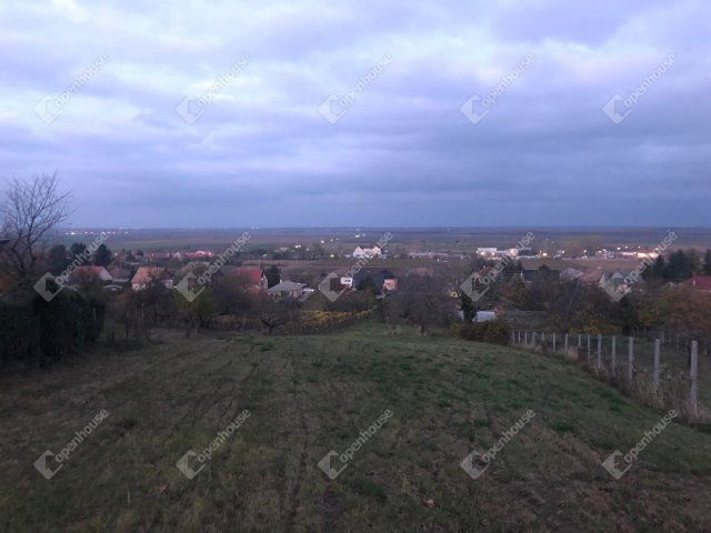 Eladó telek, Győrújbaráton 41.9 M Ft / költözzbe.hu