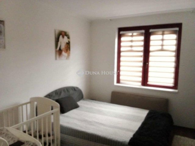 Eladó családi ház, Abonyban 41.9 M Ft, 3 szobás