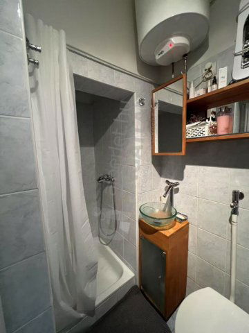 Kiadó téglalakás, albérlet, I. kerületben, Attila úton