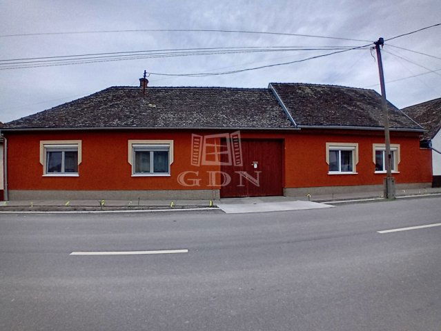 Eladó családi ház, Szeremlén 26.5 M Ft, 3 szobás