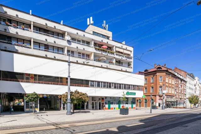 Eladó panellakás, Miskolcon 49 M Ft, 2+1 szobás