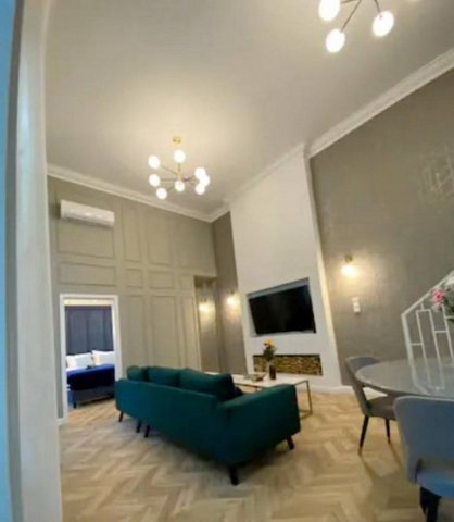 Eladó téglalakás, Budapesten, VI. kerületben, Nagymező utcában