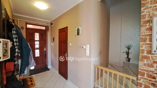 Eladó ikerház, Érden 120 M Ft, 4 szobás / költözzbe.hu