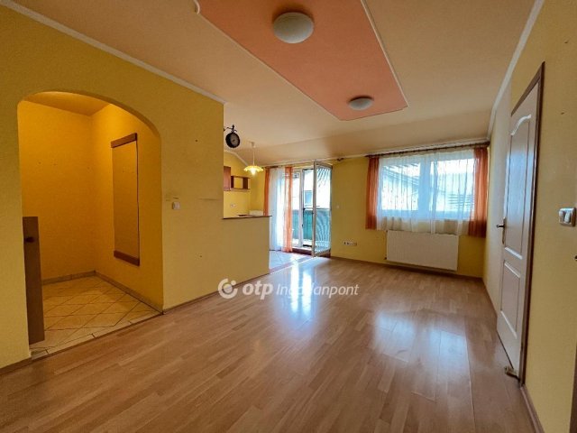 Eladó téglalakás, Mosonmagyaróváron 44.9 M Ft, 1+1 szobás