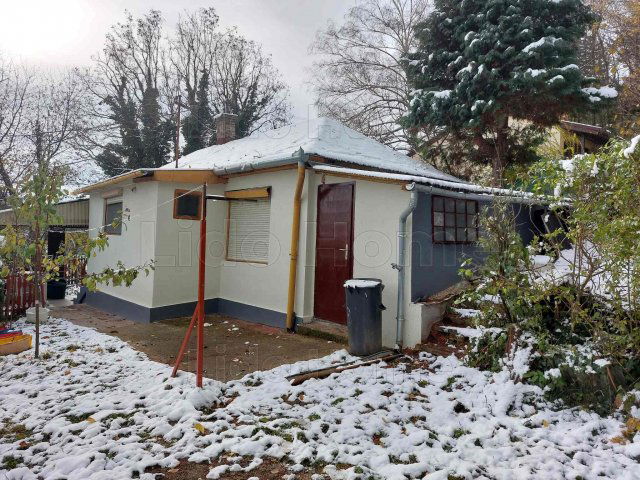 Eladó nyaraló, Fonyódon 47 M Ft, 2 szobás / költözzbe.hu