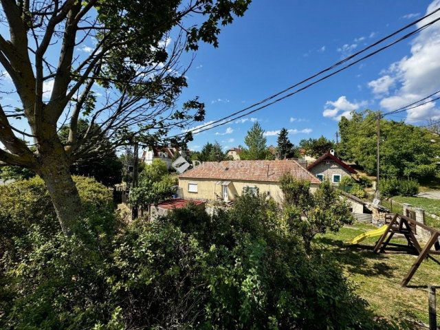 Eladó családi ház, Csopakon 59.9 M Ft, 3 szobás