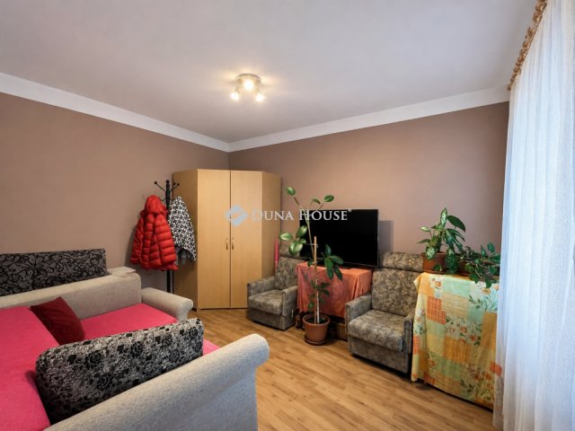 Eladó családi ház, Szombathelyen 85.9 M Ft, 4 szobás