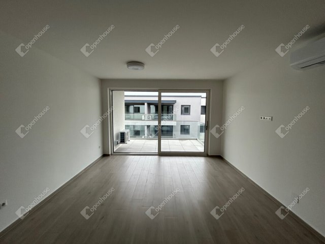 Kiadó téglalakás, albérlet, Győrött 279 E Ft / hó, 3 szobás