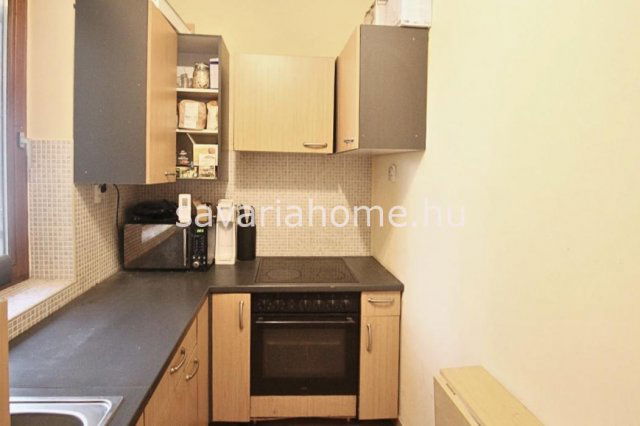 Eladó családi ház, Szombathelyen 43.9 M Ft, 2 szobás