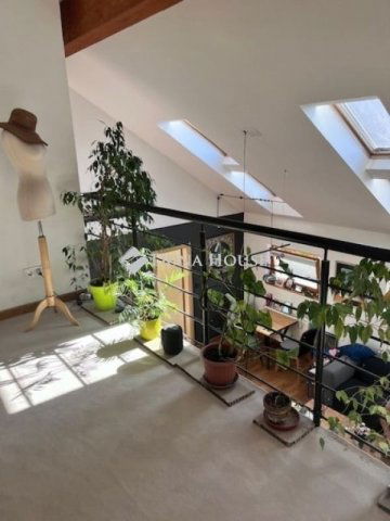 Eladó téglalakás, Pécsett 64.999 M Ft, 2 szobás