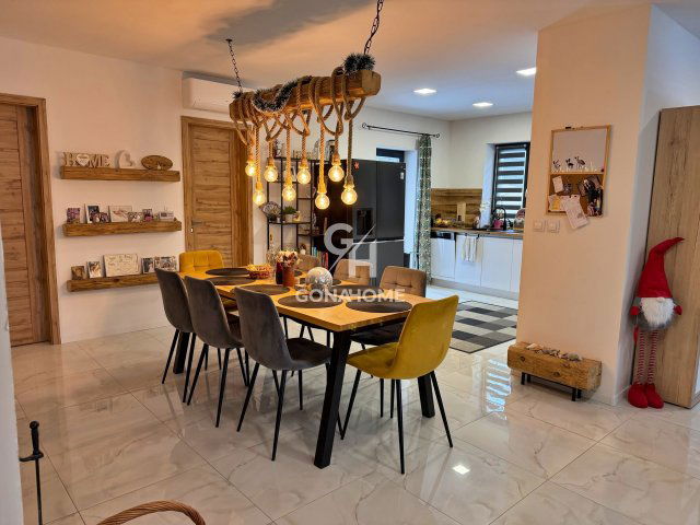 Eladó családi ház, Veszprémben 133 M Ft, 1+1 szobás