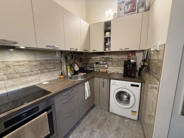 Eladó téglalakás, Budapesten, IX. kerületben, Dandár utcában