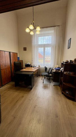 Kiadó iroda, Debrecenben 400 E Ft / hó, 2 szobás