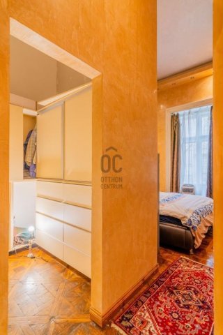 Eladó téglalakás, Budapesten, VI. kerületben 135.99 M Ft