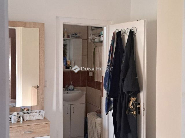 Eladó családi ház, Tápiószelén 35 M Ft, 2 szobás