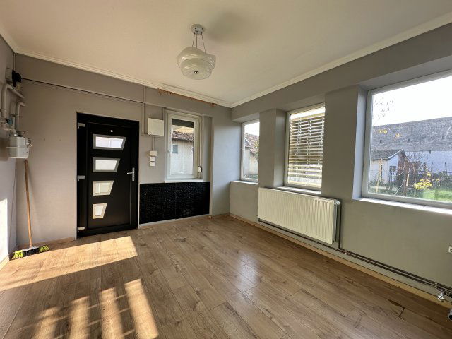 Eladó családi ház, Békéscsabán 49.9 M Ft, 4+1 szobás