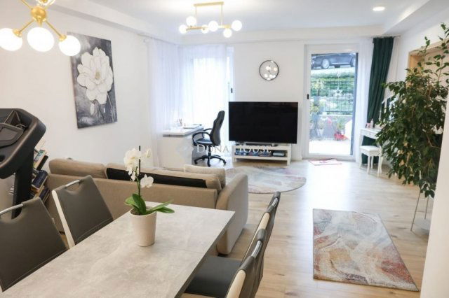 Eladó téglalakás, Budapesten, II. kerületben 235 M Ft, 3 szobás