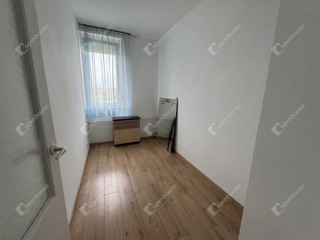 Eladó téglalakás, Zalaegerszegen 24.9 M Ft, 2 szobás