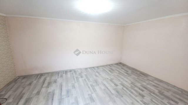 Eladó családi ház, Nagykőrösön 33 M Ft, 3 szobás