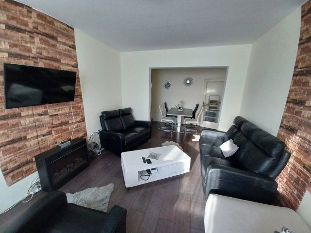 Eladó panellakás, Győrött, Kassák Lajos utcában 49 M Ft