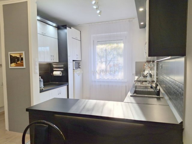 Eladó sorház, Nyíregyházán 94.9 M Ft, 6 szobás