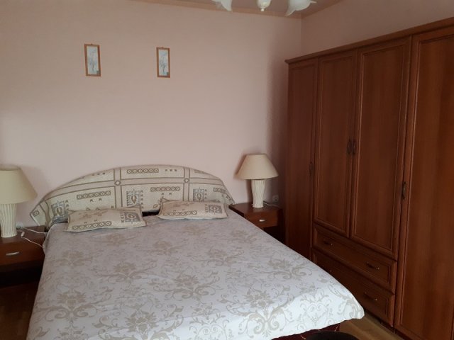 Kiadó téglalakás, albérlet, Pécsett, Sánc utcában, 2 szobás