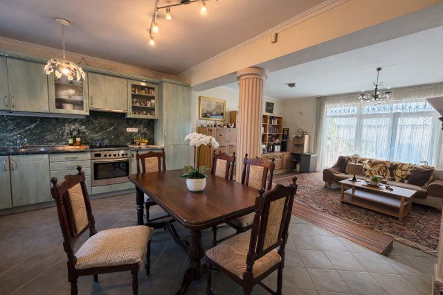 Eladó téglalakás, Budapesten, XVIII. kerületben 95 M Ft