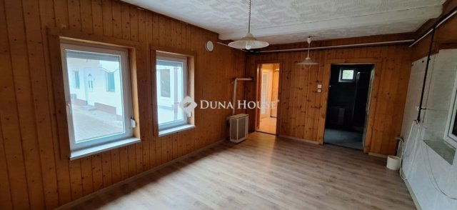 Eladó családi ház, Gödöllőn 89.9 M Ft, 4 szobás